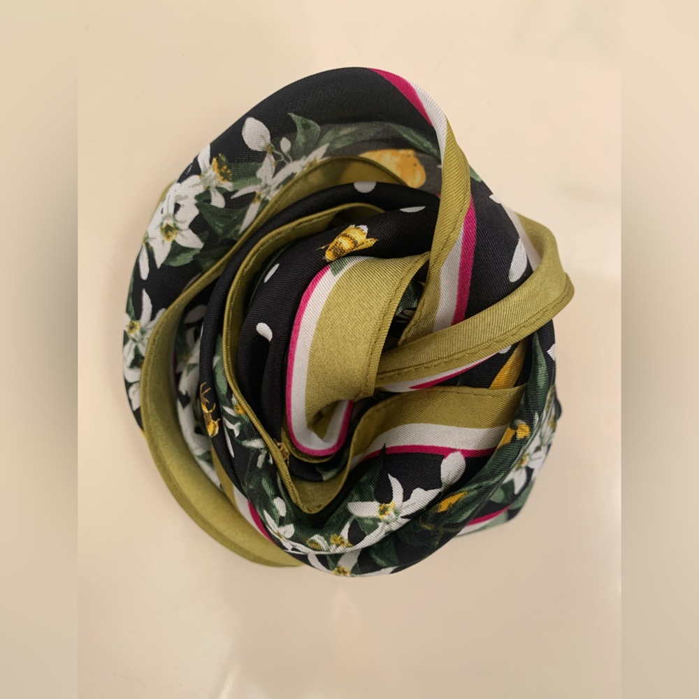 Vince Camuto Diamond Shape Scarves - Picture 2 of 7